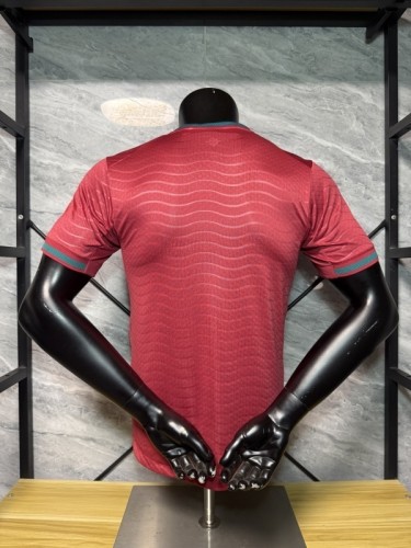 2026 Portugal Home player version(The player version is more slim fit, it is recommended to buy one size larger)