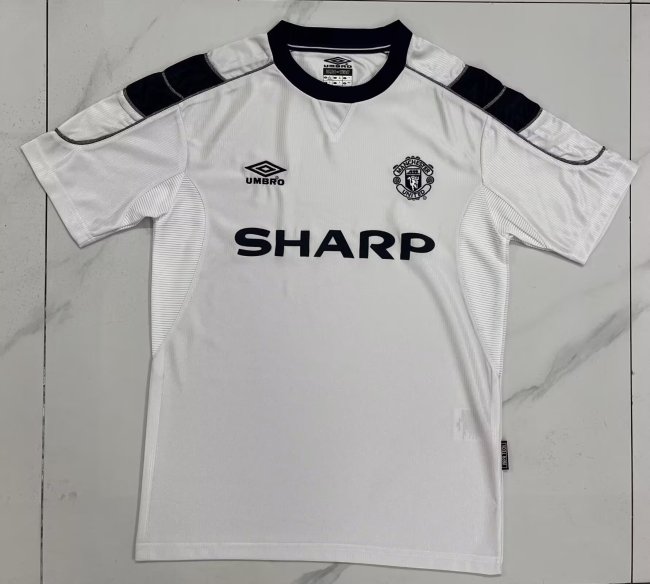Retro 1999-00 Manchester United third away 