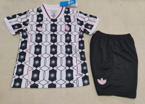 Juventus 2025-26 special version kids kit
