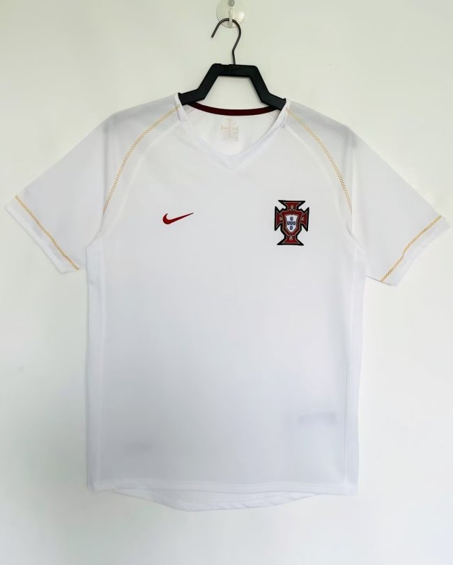 Portugal 2006 white third away 
