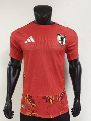 Japan 2026 World Cup Red Goalkeeper player version  (The player version is more slim fit, it is recommended to buy one size larger)