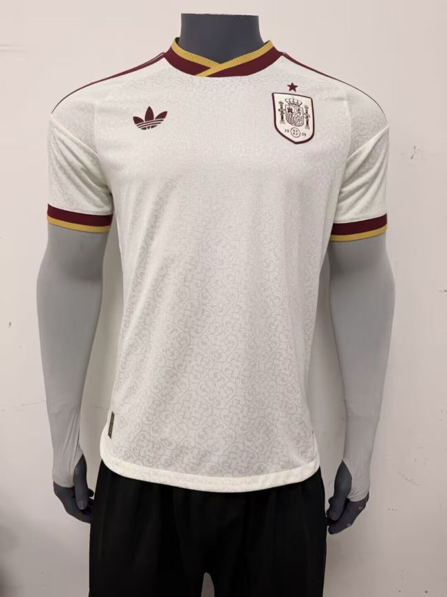 Spain 2026 World Cup Away player version jersey  (The player version is more slim fit, it is recommended to buy one size larger)
