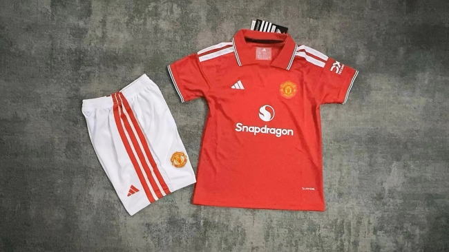 Manchester United 2026-27 Home Kids Kit