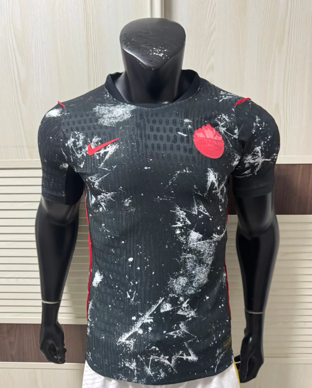 Canada 2026 World Cup Away Player Version (The player version is more slim fit, it is recommended to buy one size larger)