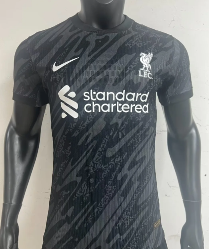 24-25 Liverpool  goal  Player Jersey（The player version jersey is a bit tight, please pay attention to the size selection）