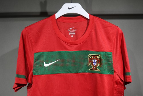 2010 Portugal Home Player Long Sleeve Retro Jersey/2010 葡萄牙主场球员长袖