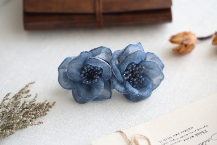 Camellia silk hair clip