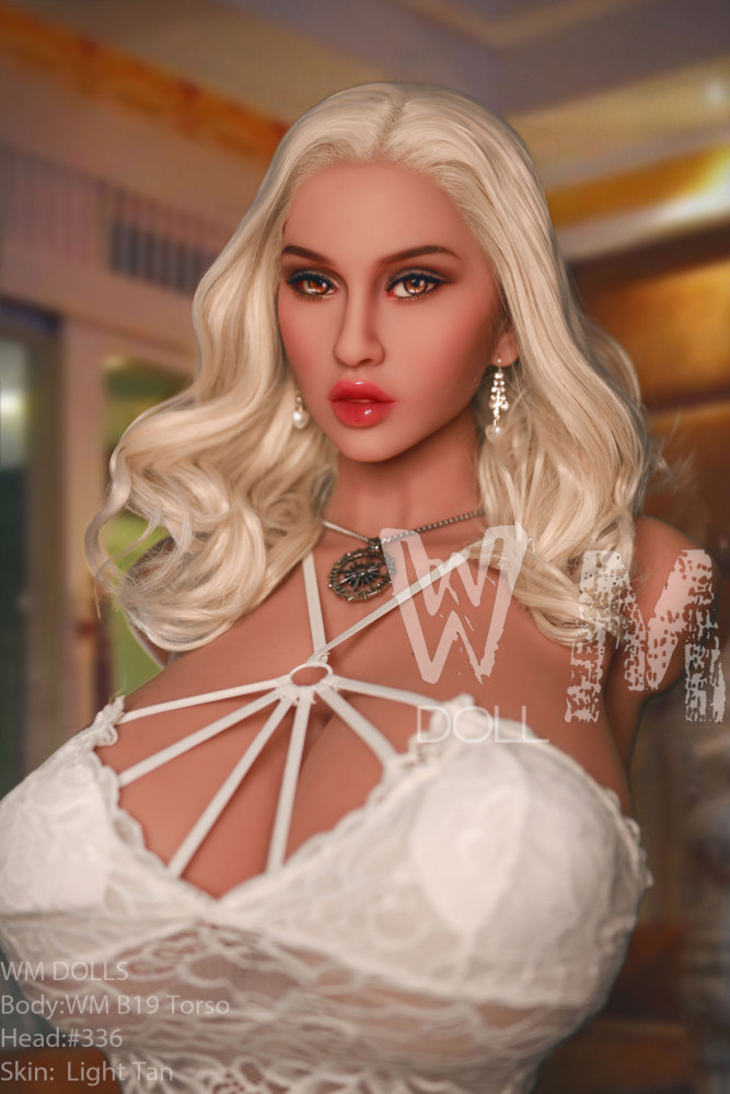 WM 2'7 FT (82CM) P-CUP Torso WITH # 336