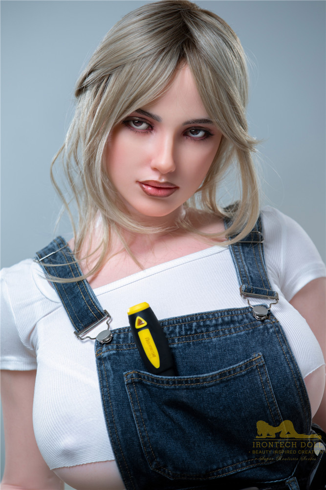 Irontech 160cm - Luna full silicone doll