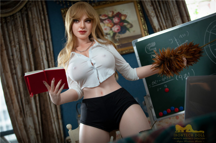 Irontech 165cm -Ivy full silicone doll