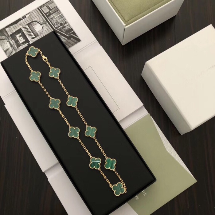 Van Cleef & Arpels Four Leaf Clover Ten Flowers Mini VCA Necklace