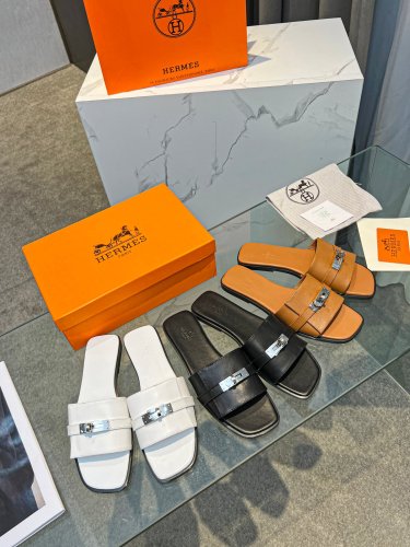 Hermes Silver Buckle Flat Slipper H Sandals