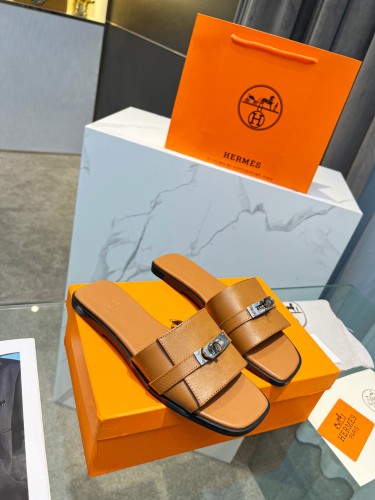 Hermes Silver Buckle Flat Slipper H Sandals