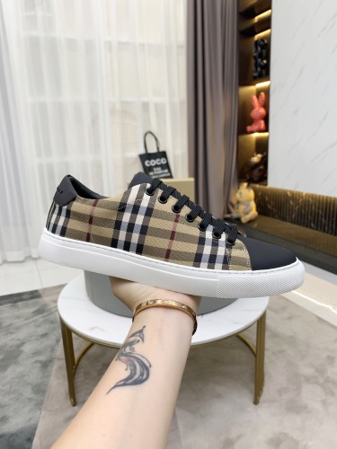 Burberry men's casual sneakers