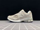 New Balance 2002R Athletic Mens Women Luxury Casual Shoes Triple S Black White Protection Pack Rain Cloud Phantom Sea Salt Sail Designer Bowling OG NB2002 Sneakers outdoor