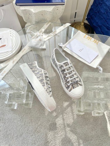 Dior classic three-dimensional printed embroidered canvas shoes sneakers women's casual shoes board shoes