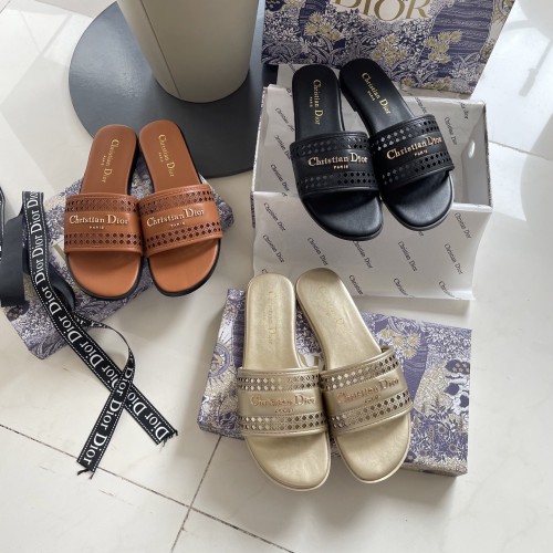 DIOR Spring Summer Hollow Carved Flat Slippers Metal Letter Casual Sandals