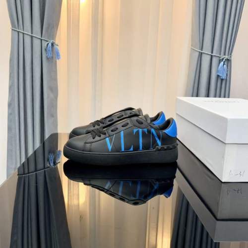 Women Men V*alentino Sneakers ( Arrenfashion)