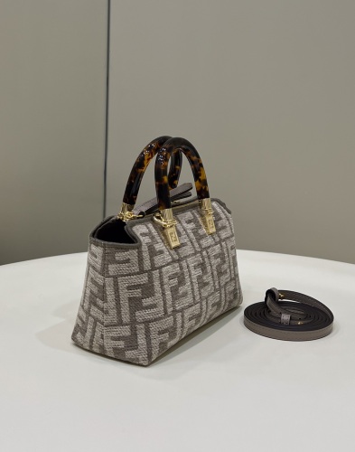  Arrenfashion F*endi Top Bag 17*8*12CM