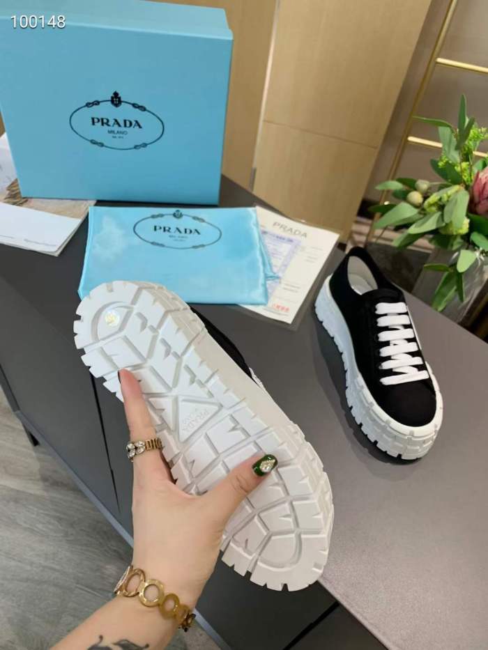  Arrenfashion Women P*rada Top Sneaker