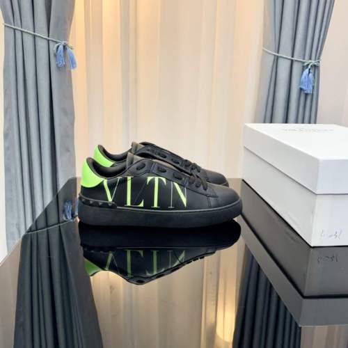 Women Men V*alentino Sneakers ( Arrenfashion)