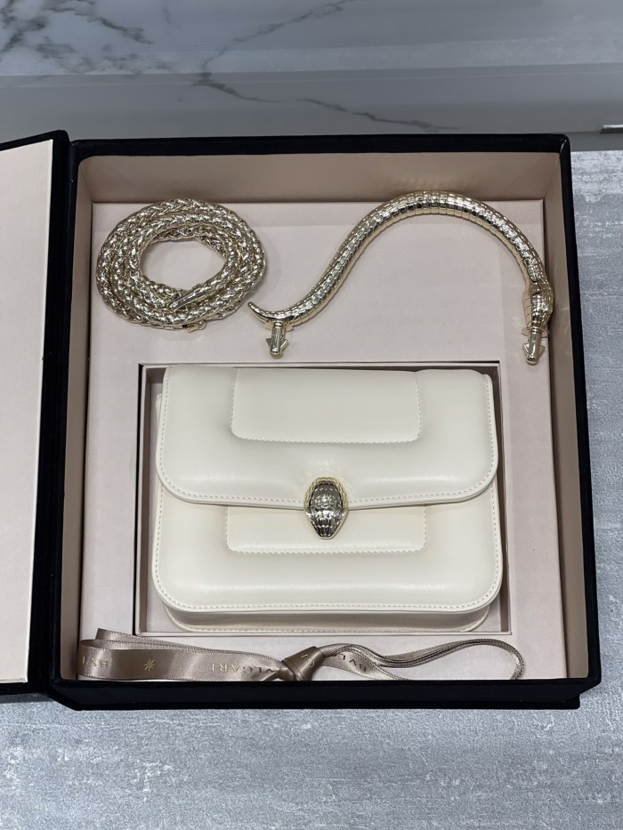  Arrenfashion B*vlgari Top Quality Bag 19.2*15*6CM