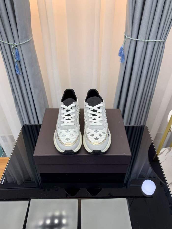 Women Men V*alentino Sneakers ( Arrenfashion)