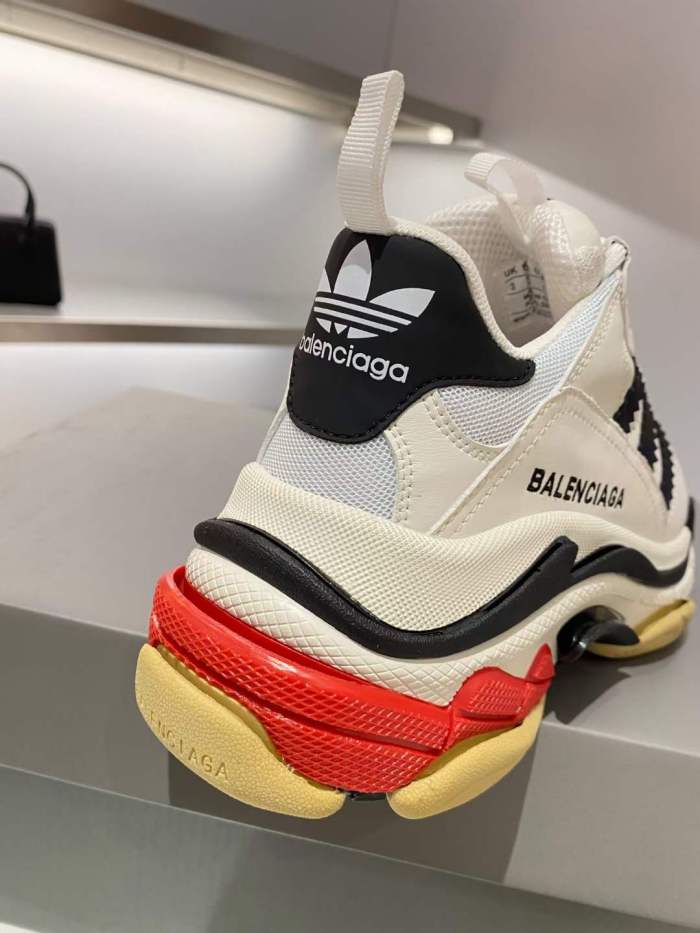 Women Men B*alenciaga Top Sneakers ( Arrenfashion )