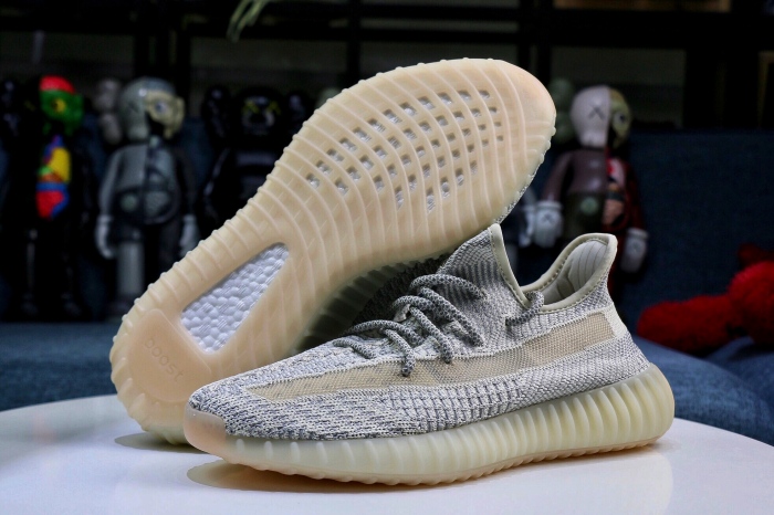  Arrenfashion  Arrenfashion YEEZY BOOST 350 V2 Lundmark non-Reflective