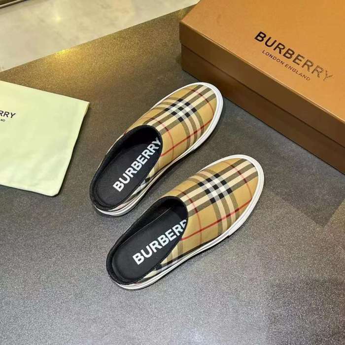 Men Women B*rberry Sneaker （Arrenfashion）