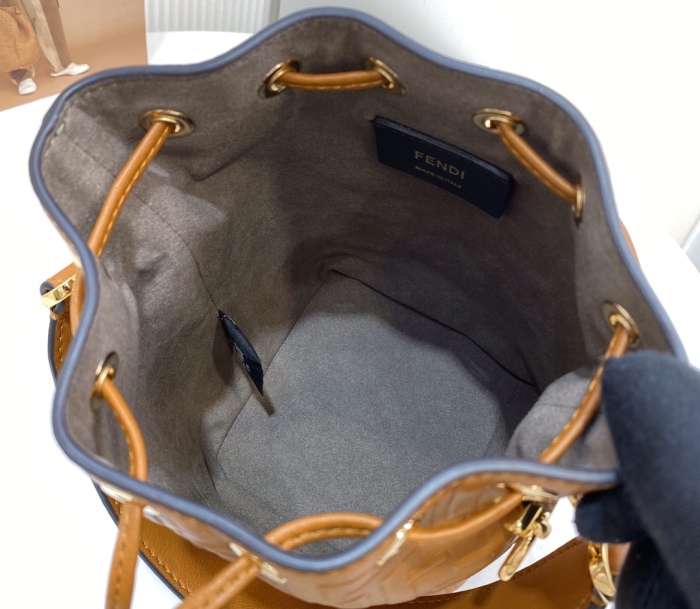 Arrenfashion F*endi Top Bag 18*12*10cm