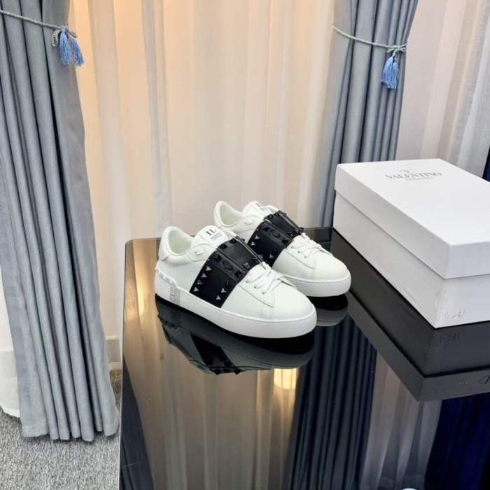 Women Men V*alentino Sneakers ( Arrenfashion)