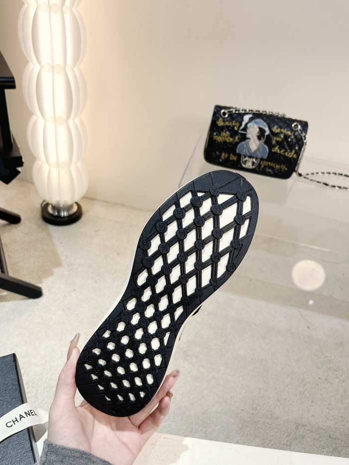  Arrenfashion Women C*hanel Top Sneaker