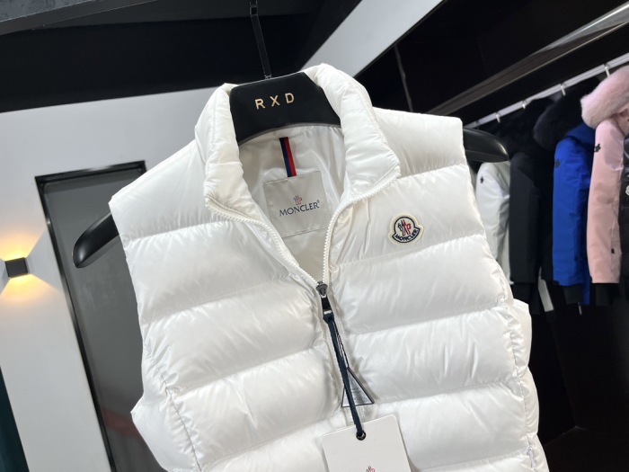  Arrenfashion Women MEN Down vest; M*oncler Top Quality 2022