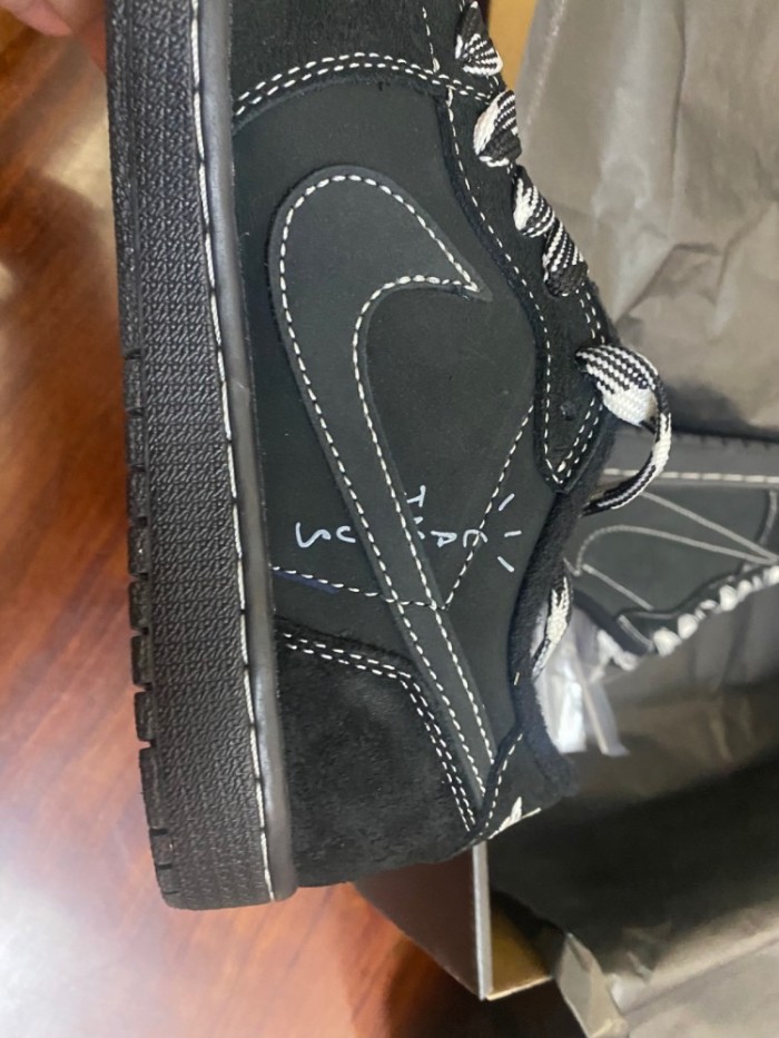  Arrenfashion T*ravis S*cott x Air Jordan 1 Low OG DM7866-100