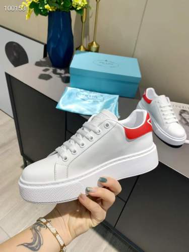  Arrenfashion Women P*rada Top Sneaker