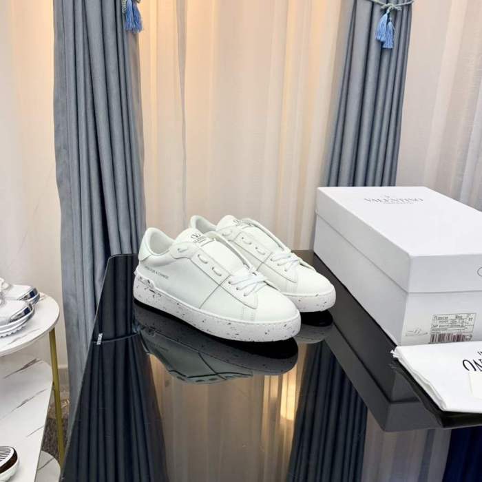 Women Men V*alentino Sneakers ( Arrenfashion)