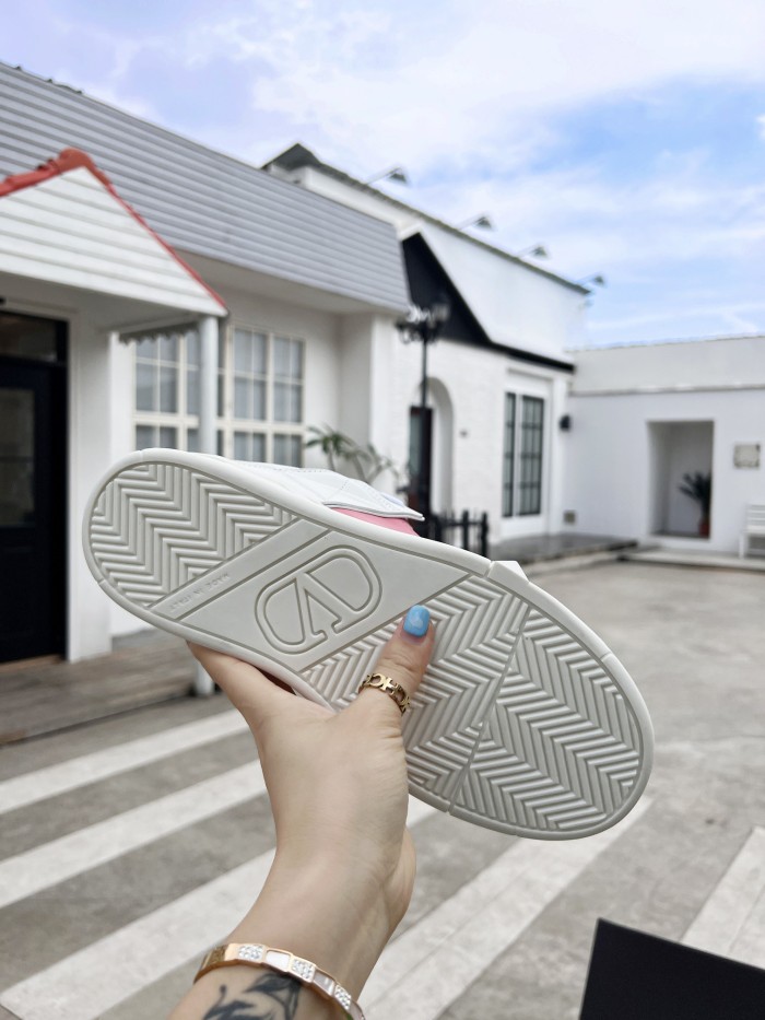  Arrenfashion Men Women V*ALENTINO Sneakers ( Arrenfashion)