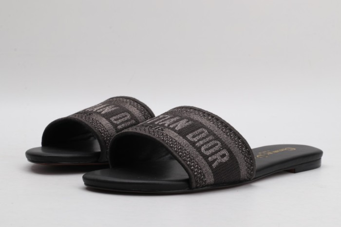  Arrenfashion Women D*or Sandals