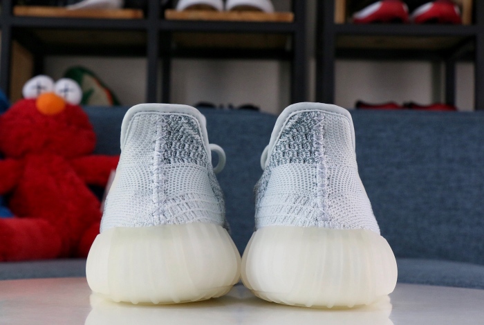  Arrenfashion  Arrenfashion Yeezy 350 V2 Cloud White Reflective