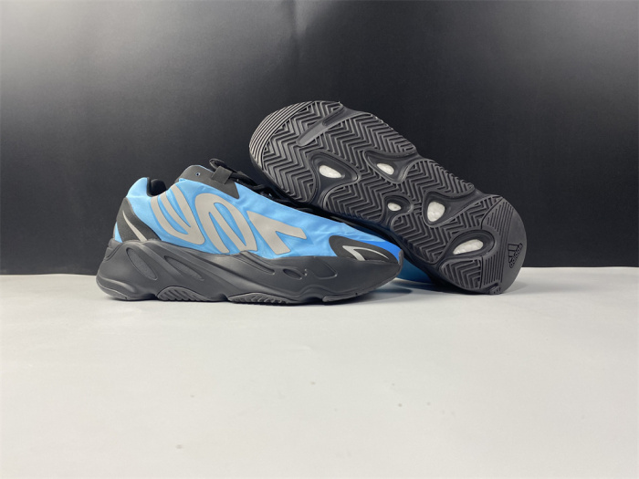  Arrenfashion  Arrenfashion Yeezy Boost 700 MNVN Bright Cyan GZ3079