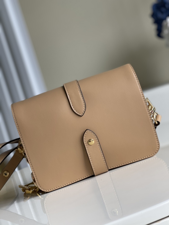  Arrenfashion L*ouis V*uitton Bag Top Quality 17x22x7cm