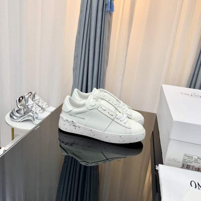 Women Men V*alentino Sneakers ( Arrenfashion)