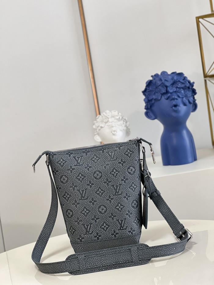  Arrenfashion L*ouis V*uitton Top Bag 17*24*8.5CM