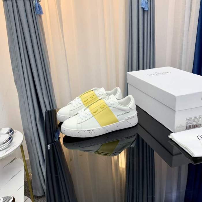 Women Men V*alentino Sneakers ( Arrenfashion)