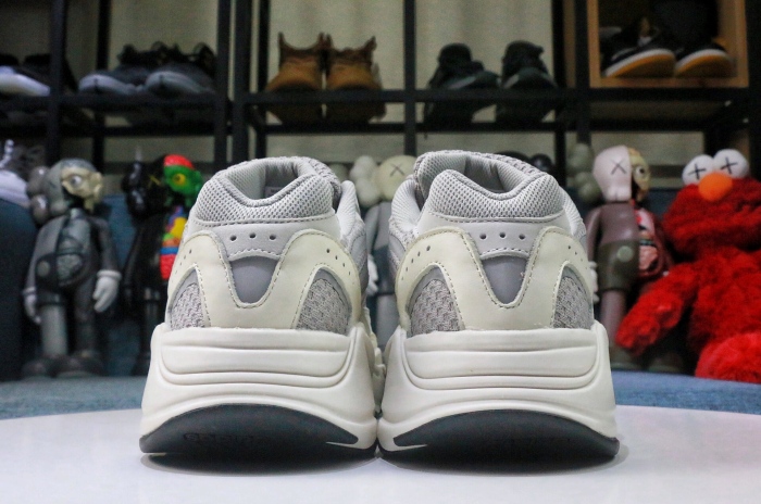  Arrenfashion  Arrenfashion Yeezy Boost 700 V2 “Static”