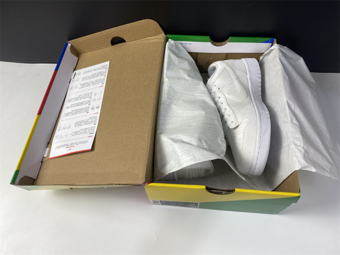  from Arrenfashion DSM x Nike SB Dunk Low DH2686-100