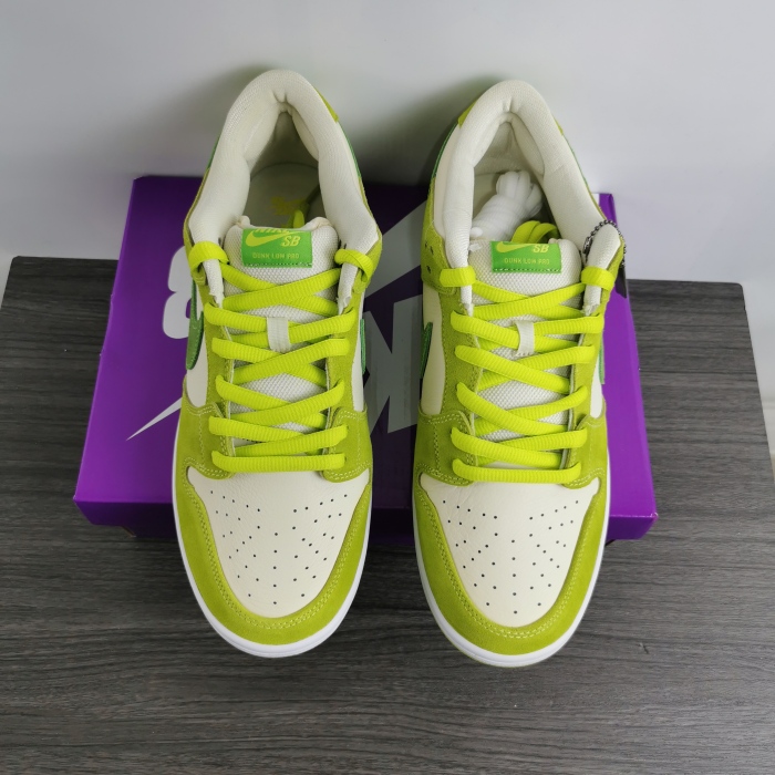  from Arrenfashion NIKE DUNK LOW DM0807-300