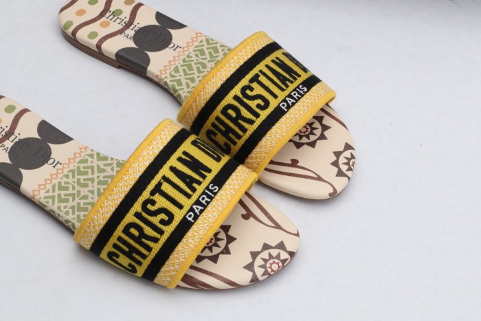  Arrenfashion Women D*or Sandals