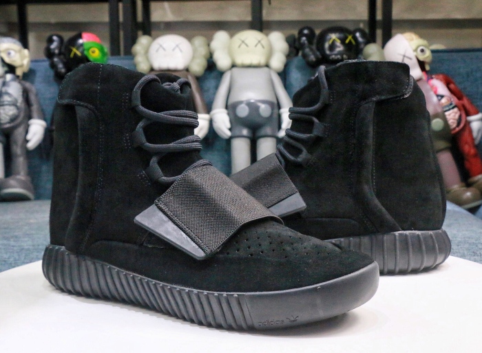  Arrenfashion  Arrenfashion Yeezy Boost 750 Triple Black